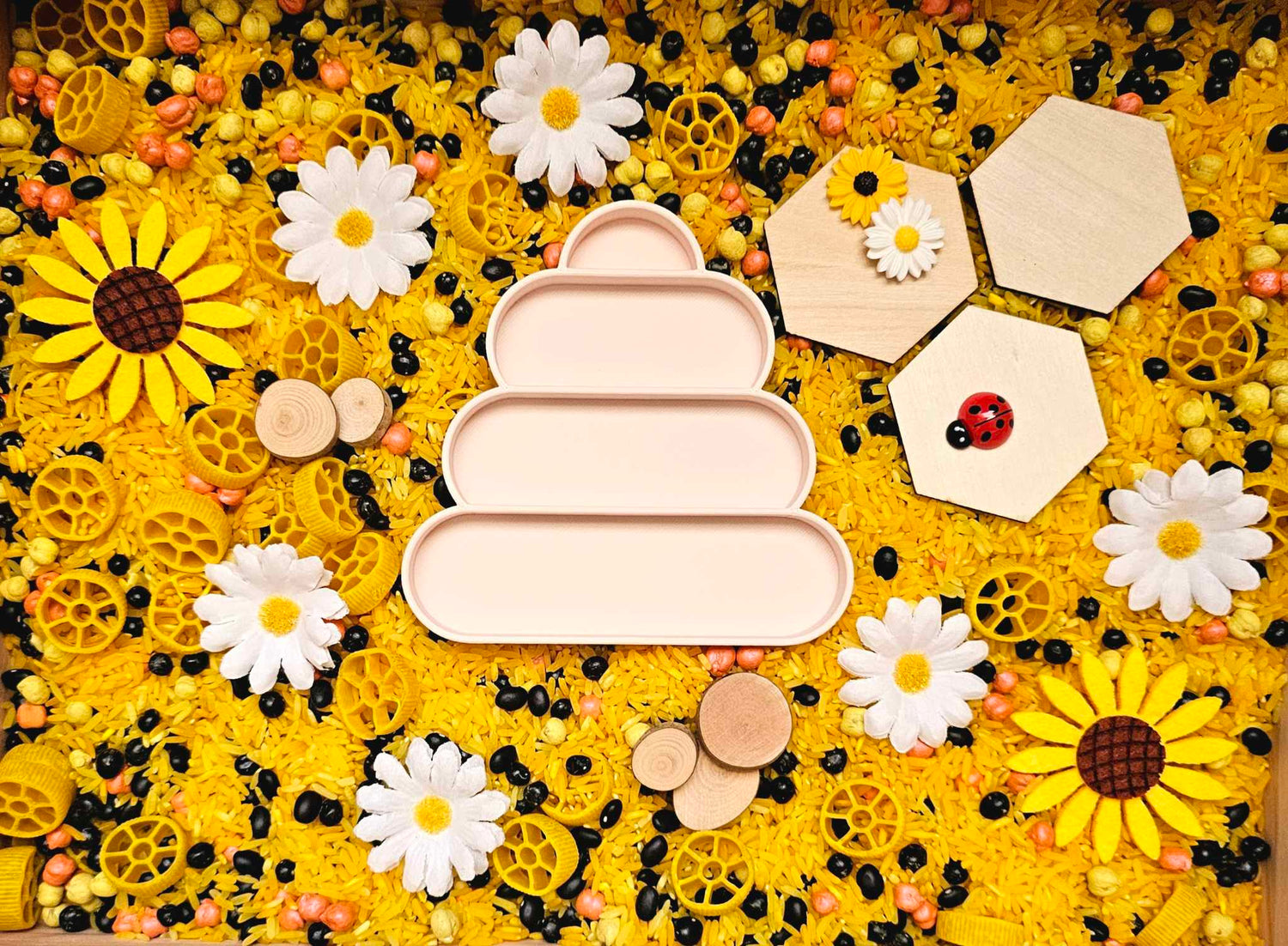 Little Bees Pour & Play