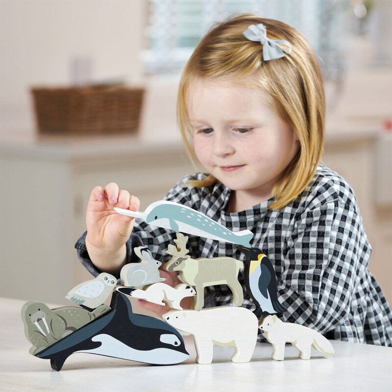 Polar Animals Shelf Set